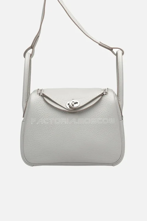 Hermès Lindy Mini 19