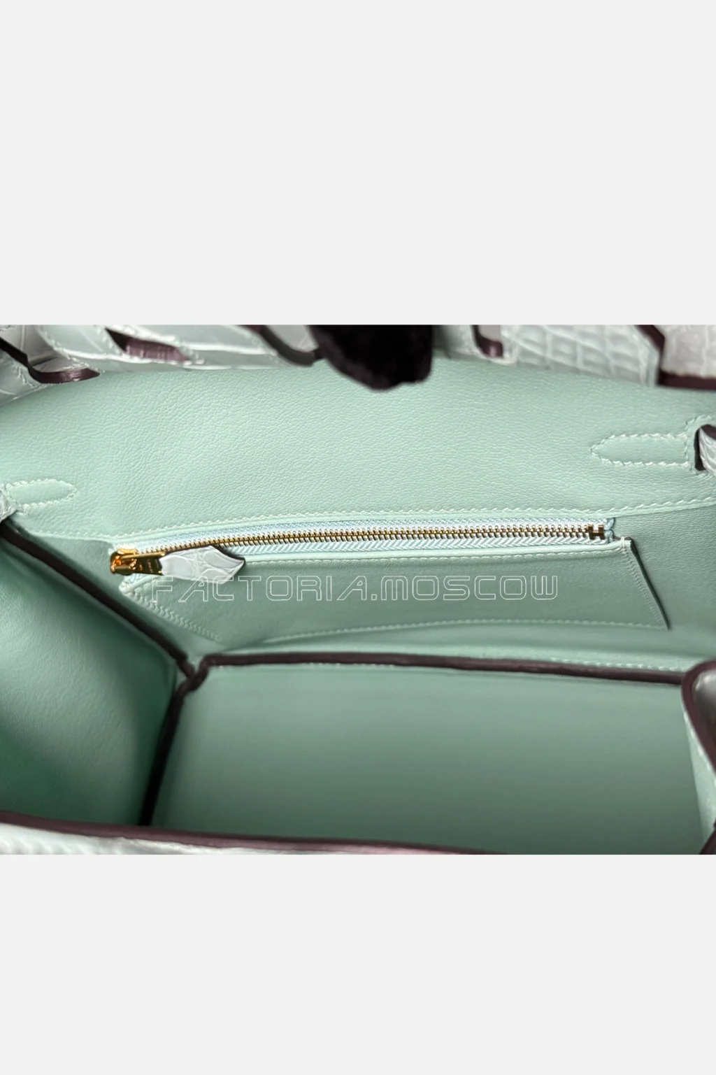 Hermès Birkin 25 Alligator Matte Colour Vert D'Eau Hardware GHW