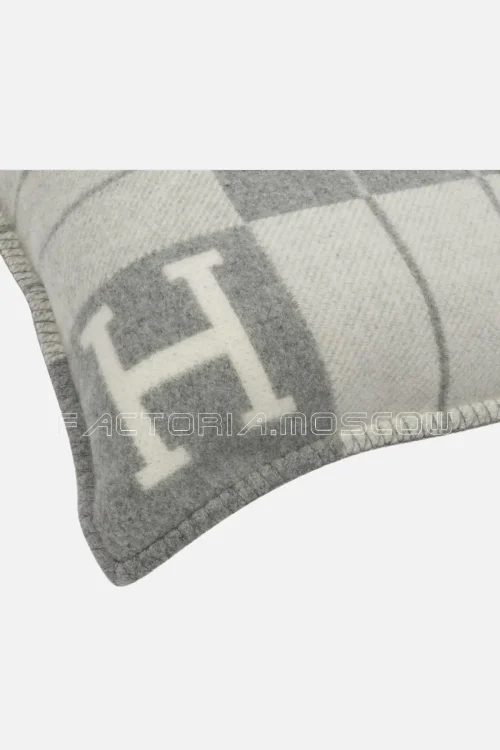 Hermes Cushion Avalon III PM H Ecru/Gris Clair Throw Pillow Set of Two
