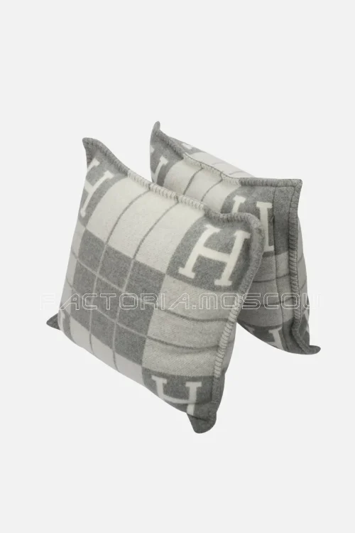 Hermes Cushion Avalon III PM H Ecru/Gris Clair Throw Pillow Set of Two