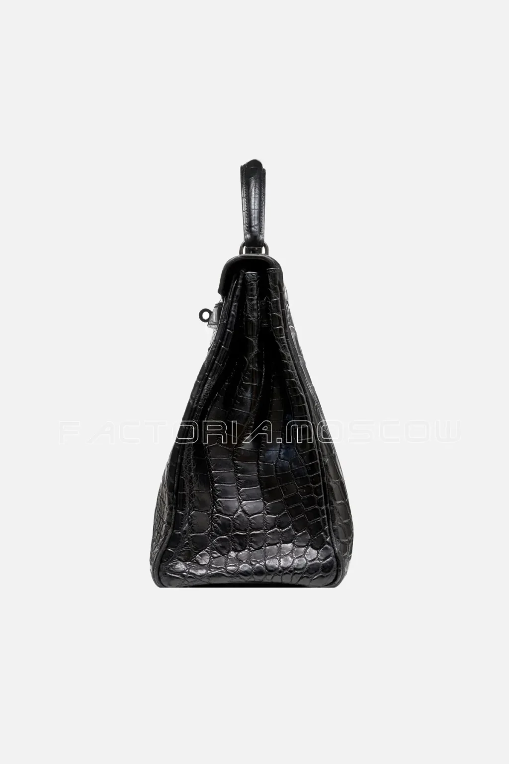 Hermès Limited Edition So Black Kelly Retourne 32 Black Matte Niloticus Crocodile Black Hardware