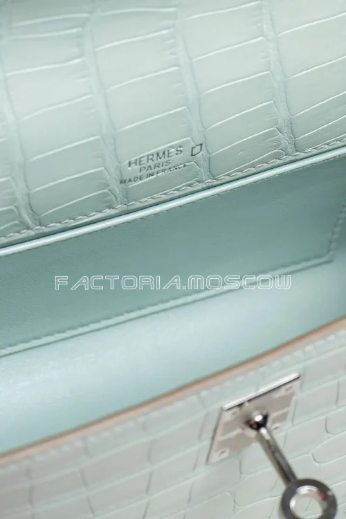 Hermes Kelly Pouchette Alligator matte Colour Gris Pearl PHW