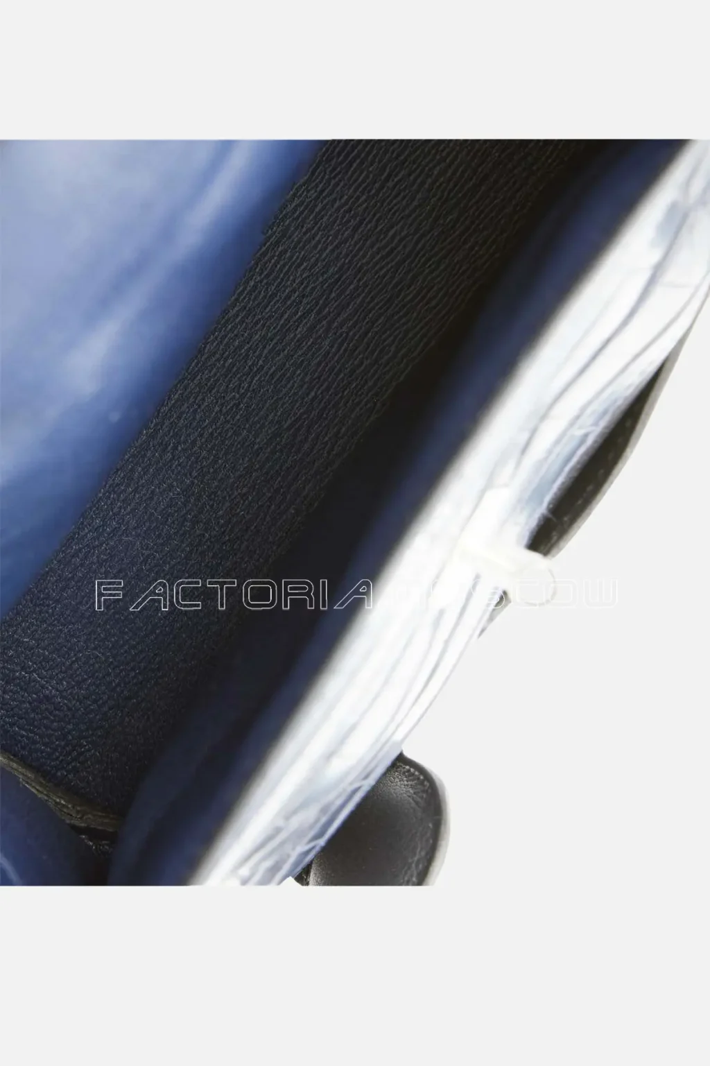 Hermès Quelle Idolle Kelly Doll Bleu Indigo Matte Alligator PHW