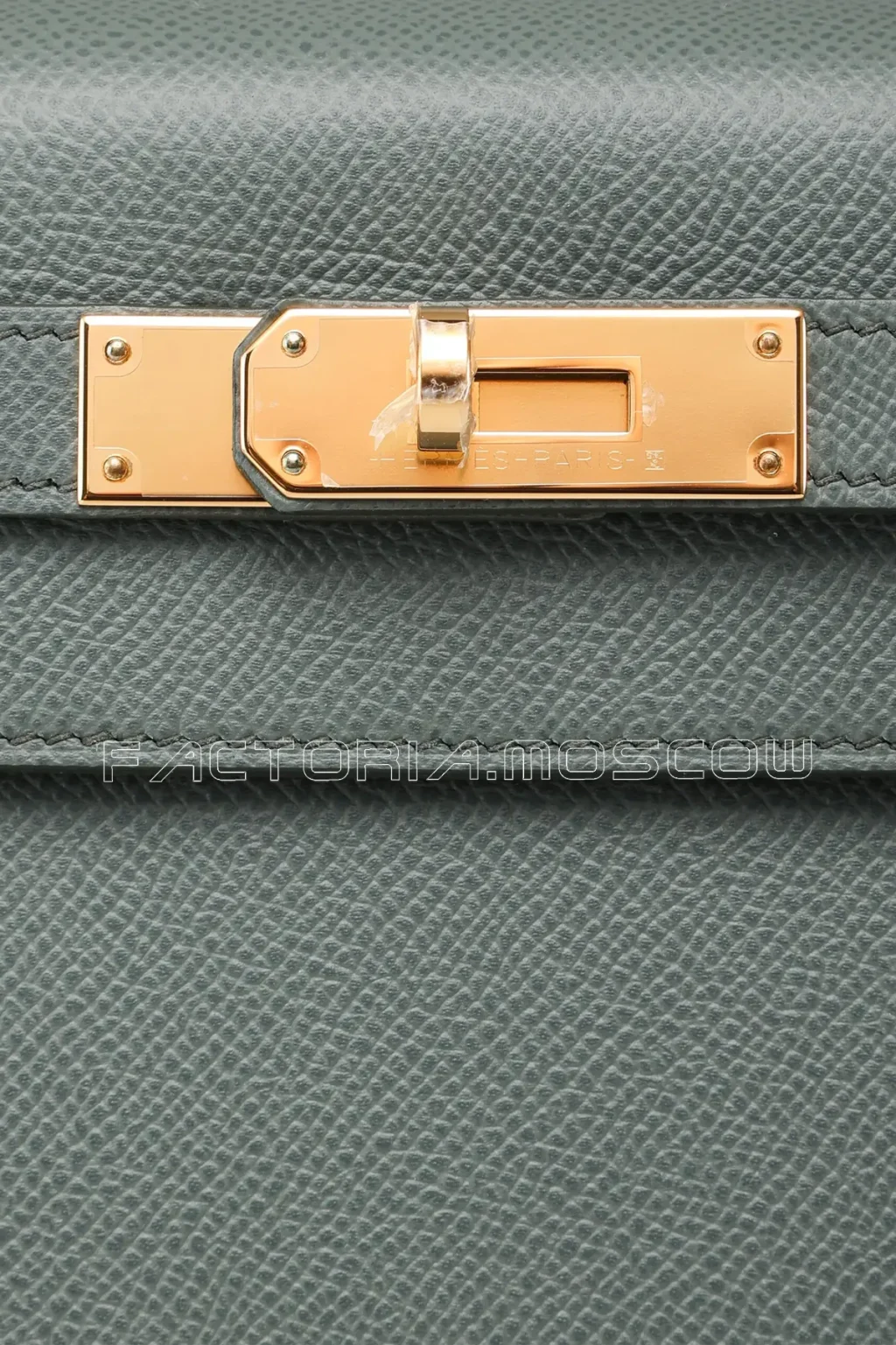 Hermes Kelly 28 Sellier Vert Amande Epsom GHW