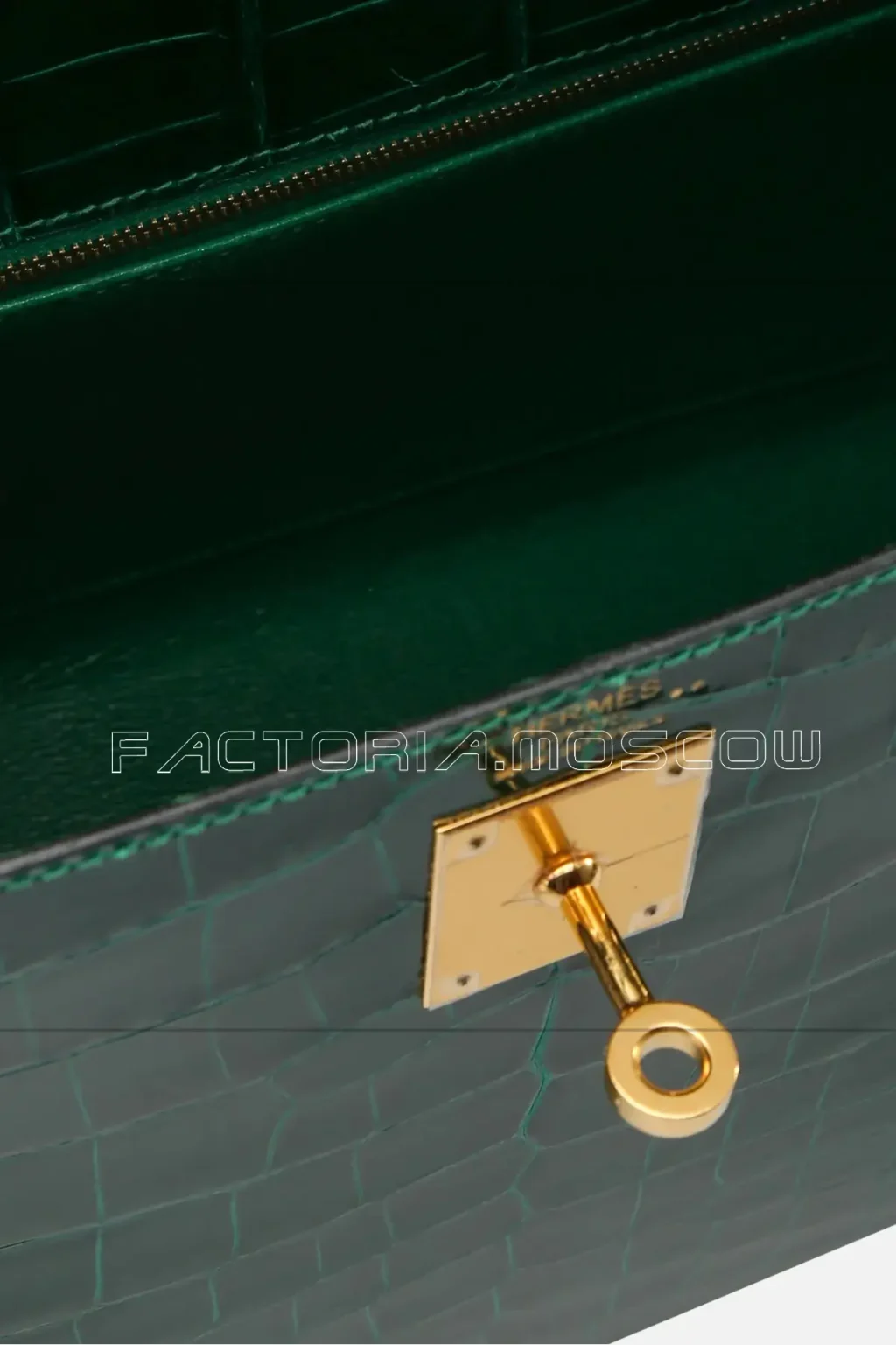 Hermes Kelly Sellier 32 Shiny Niloticus Colour Vert Emeraude GHW