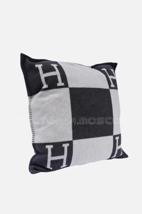 Hermes Pillow Avalon Gris Fonce / Ecru Large
