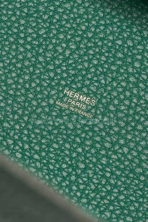 Hermès Picotin 18 Taurillon Clémence Vert Vertigo GHW