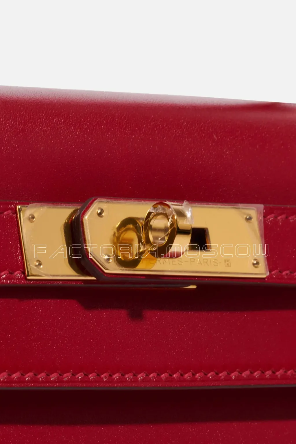 Hermès Kelly 28 Tadelakt Rouge Vif GHW