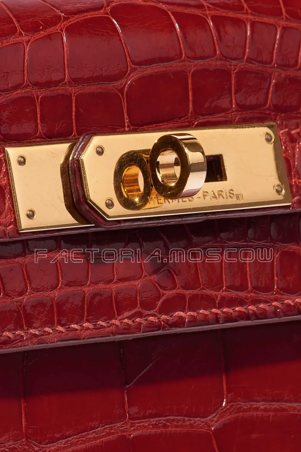 Hermès Kelly Sellier 28 Alligator Rouge Vif GHW