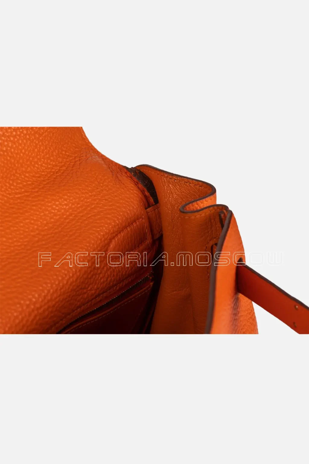 Hermès Kelly Retourne 32 Clemence Colour Orange PHW