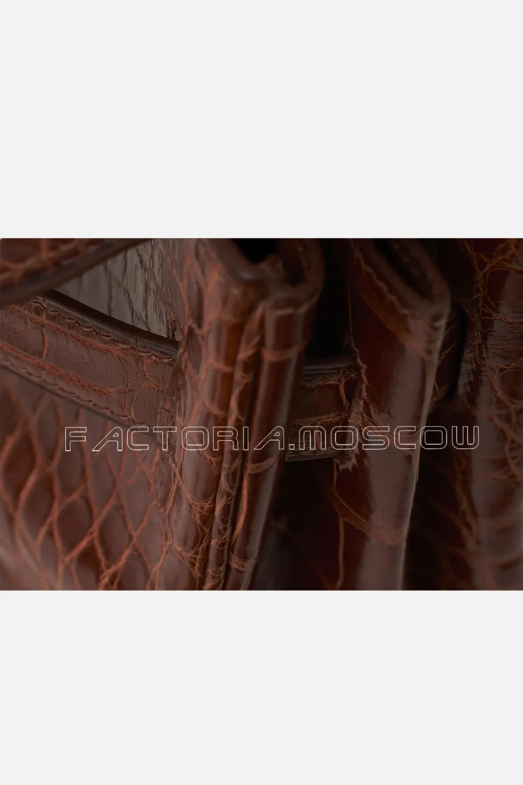 Hermès Kelly 32 Alligator Lisse Colour Etrusque GHW
