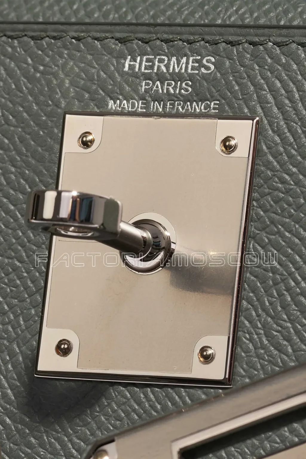 Hermès Kelly Sellier 28 Epsom Vert Amande PHW