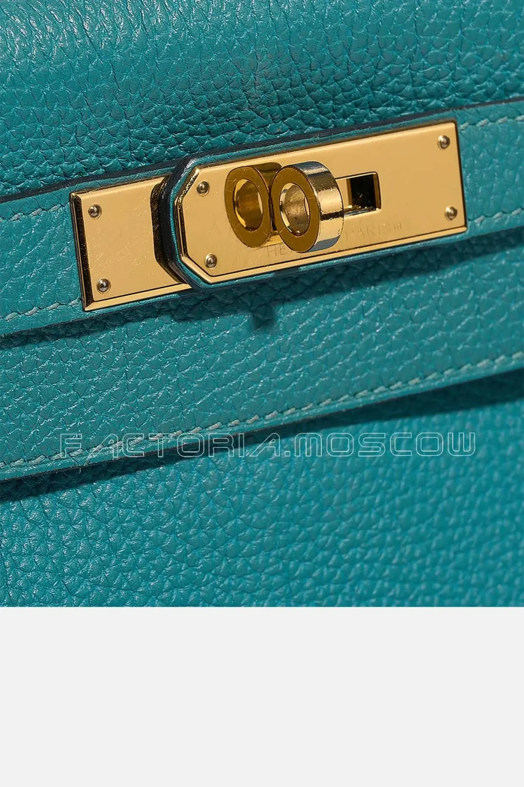 Hermès Kelly Retourne 28 Togo Bleu Paon GHW