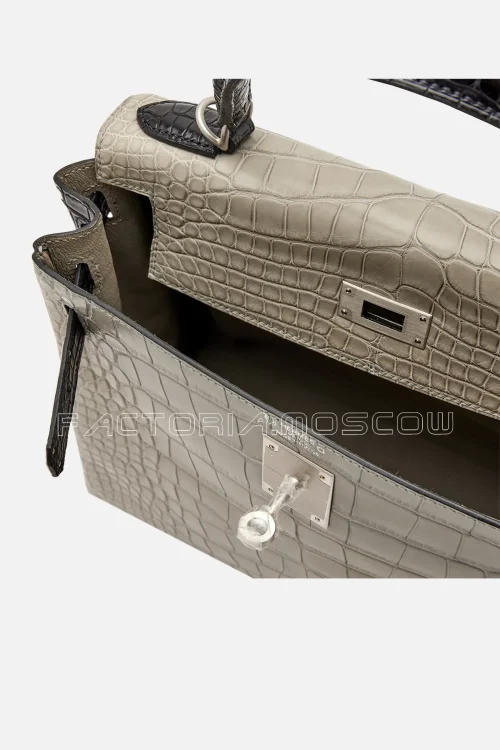 Hermès HSS Kelly Retourne 28 Gris Perle And Black Matte Alligator PHW