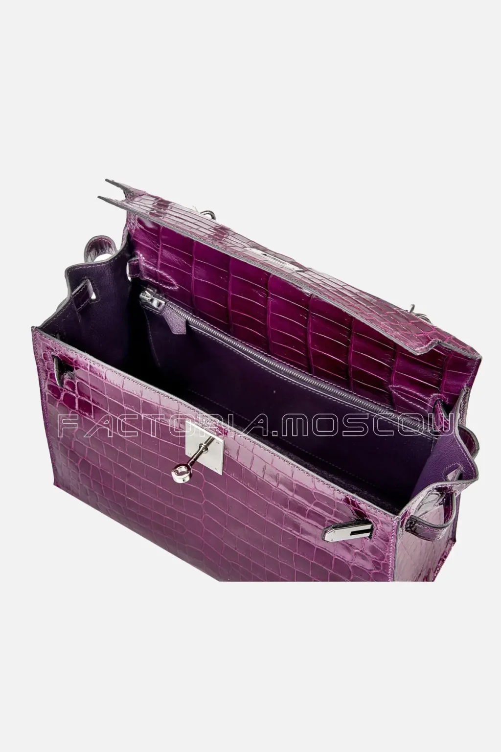 Hermès Kelly Sellier 28 Shiny Niloticus Crocodile Colour Cassis PHW