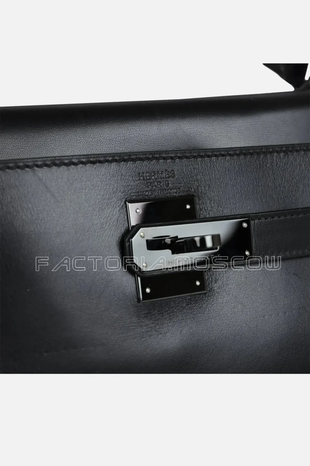 Hermès Kelly Retourne 32 So Black Box Calf Leather