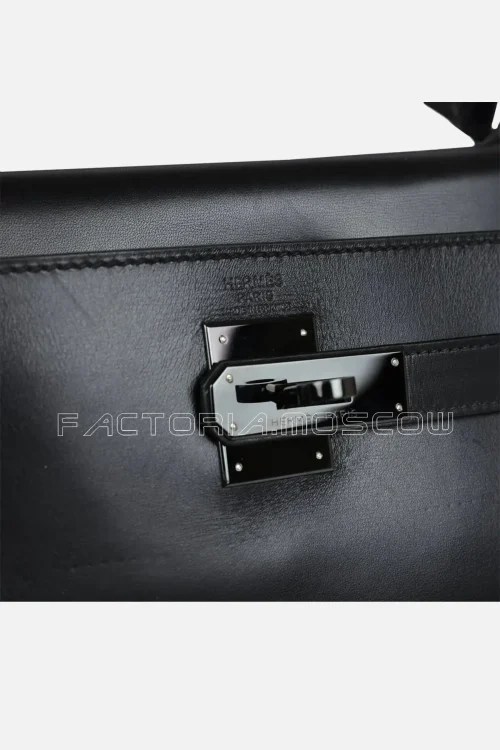 Hermès Kelly Retourne 32 So Black Box Calf Leather