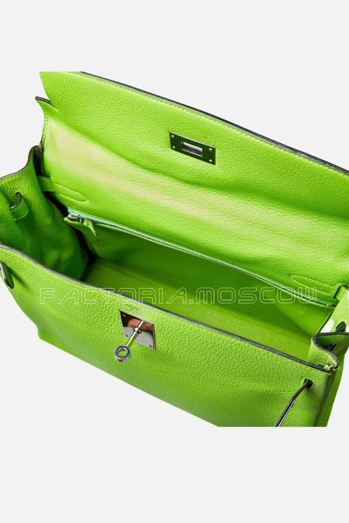 Hermès Kelly Retourne 32 Clemence Colour Vert Cru PHW