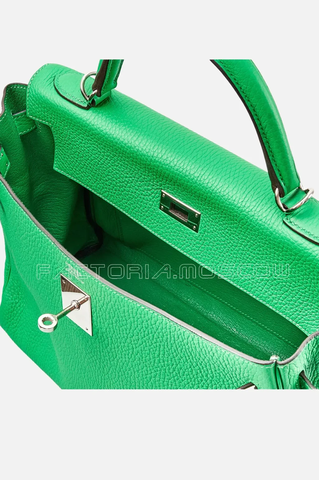 Hermès Kelly Retourne 32 Togo Colour Bambou PHW