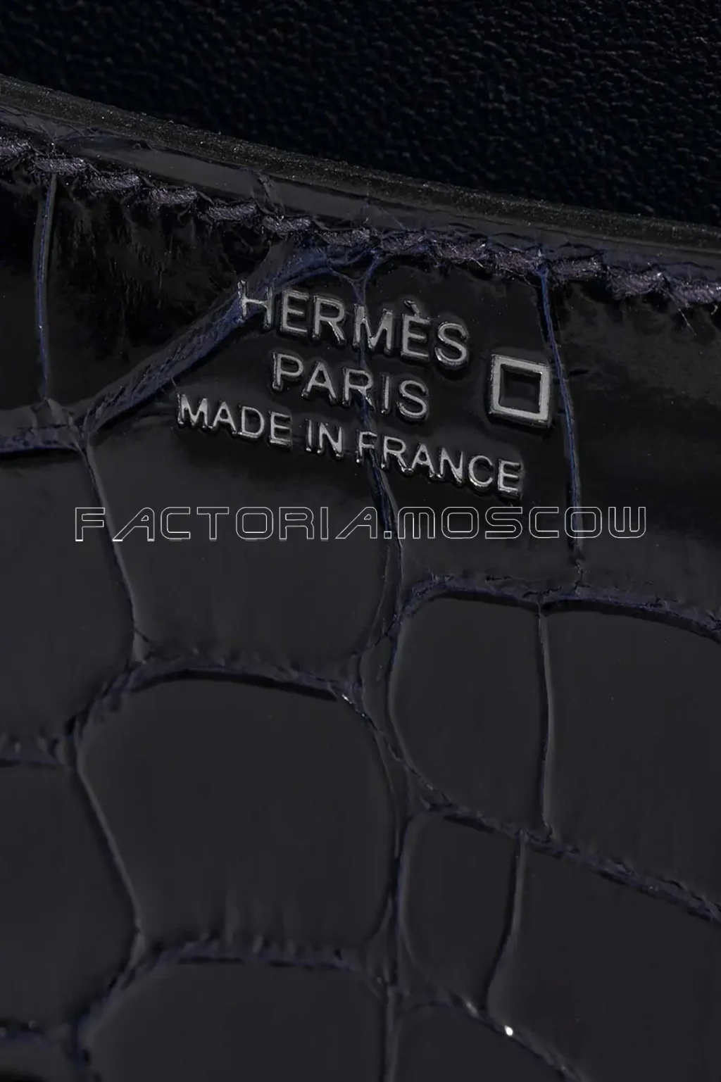 Hermès Constance 18 Shiny Alligator Blue Marine PHW