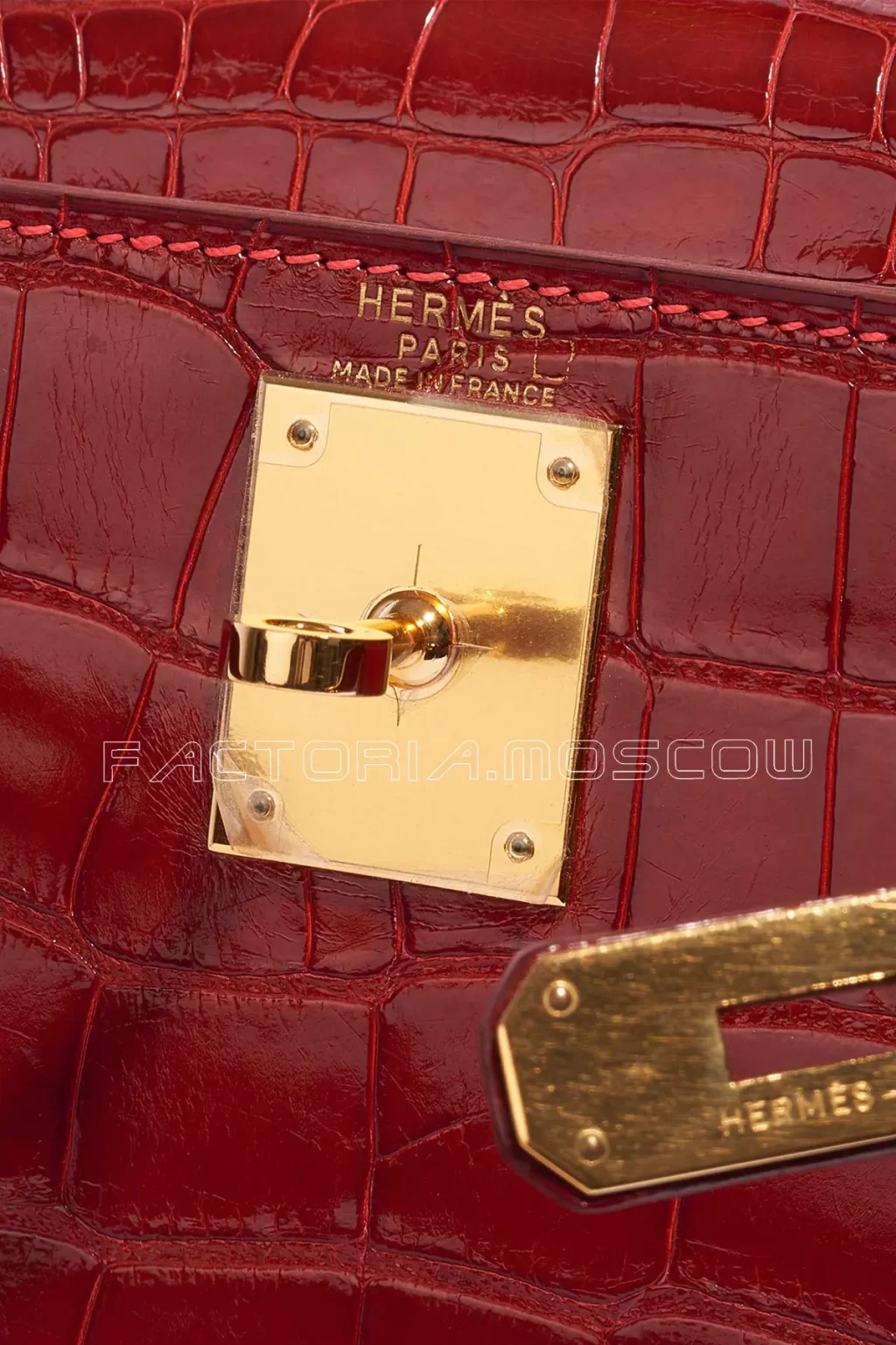 Hermès Kelly Sellier 28 Alligator Rouge Vif GHW