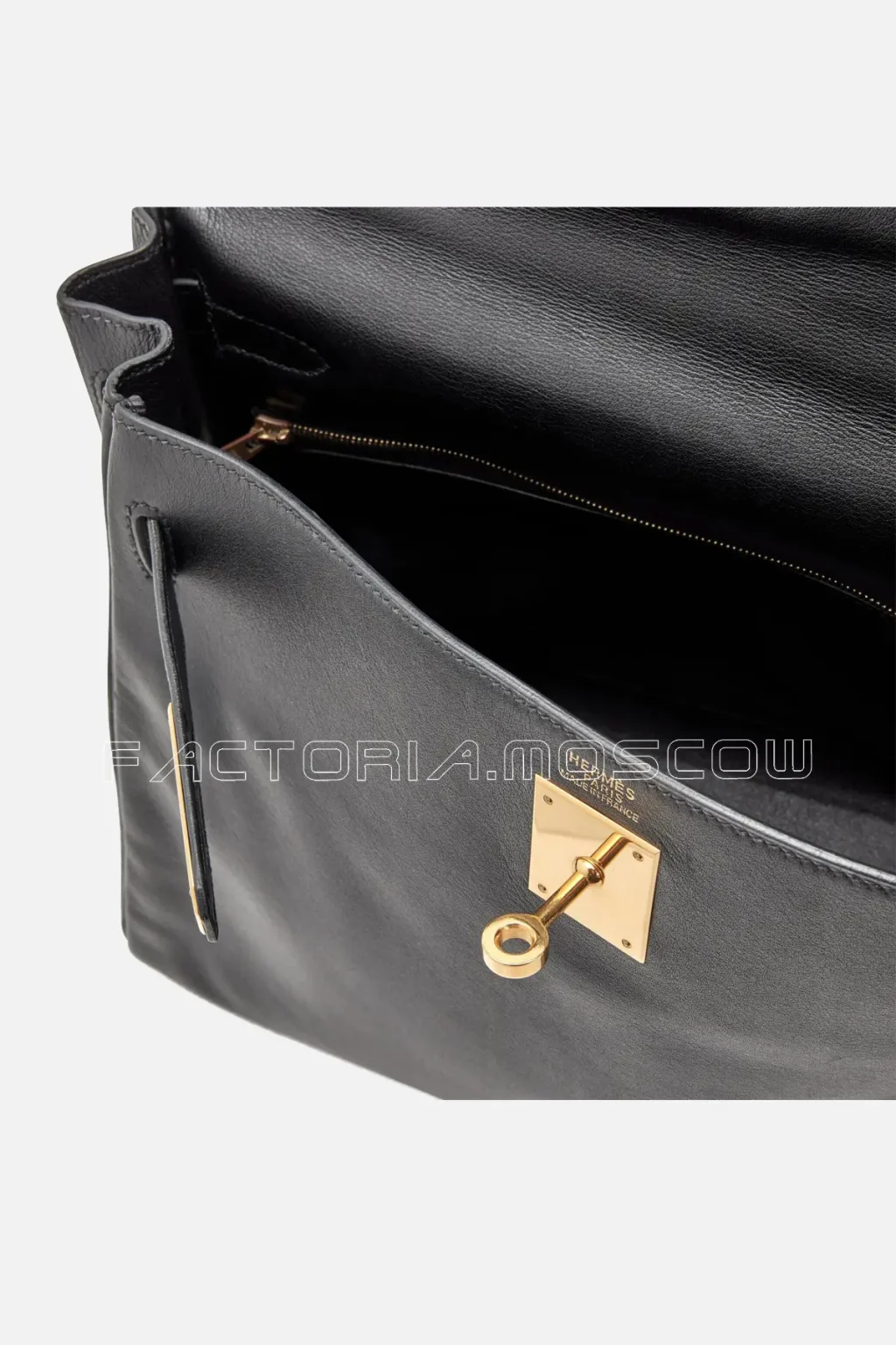 Hermès Kelly Retourne 32 Box Calf Colour Black GHW