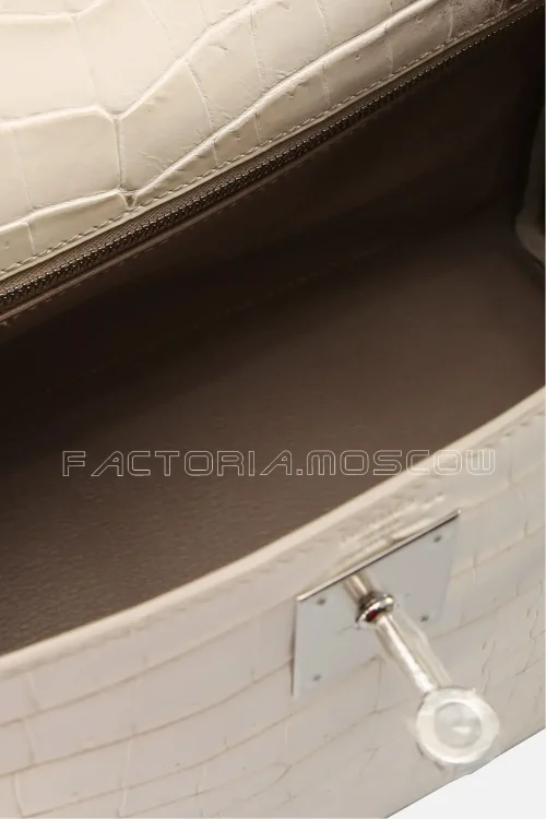 Hermes Kelly 28 Retourne Matte Himalayan Niloticus PHW