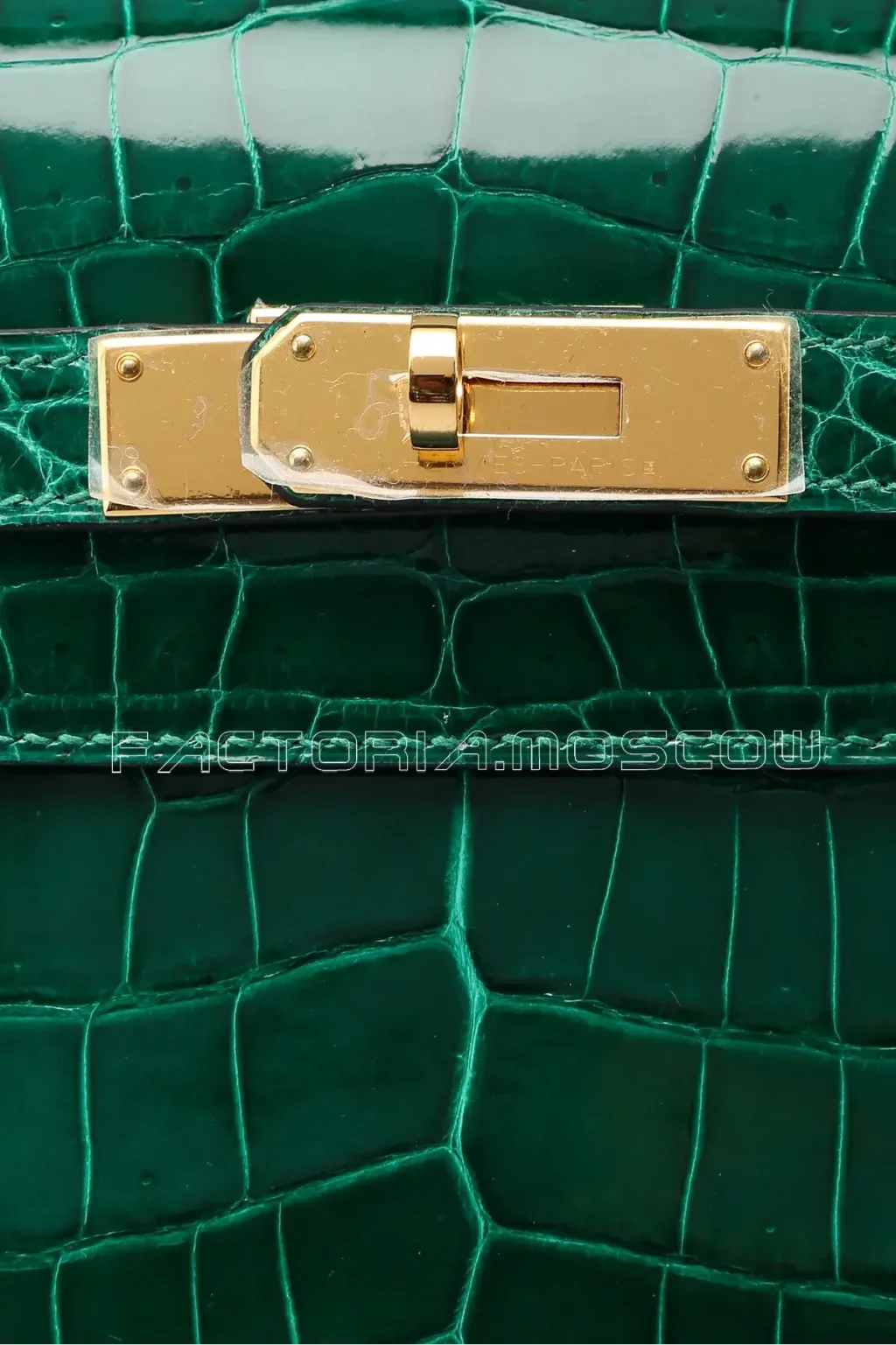 Hermes Kelly Sellier 32 Shiny Niloticus Colour Vert Emeraude GHW
