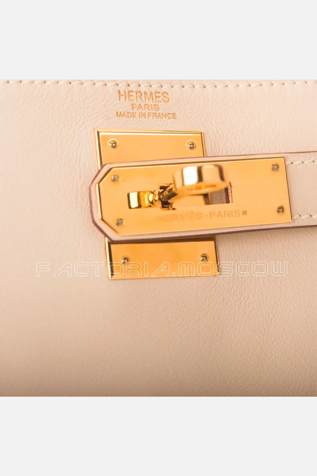 Hermès Kelly Retourne 28 Swift Leather Colour Parchemin GHW