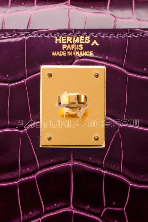 Hermes Kelly Sellier 32 Shiny Porosus Crocodile Cassis GHW