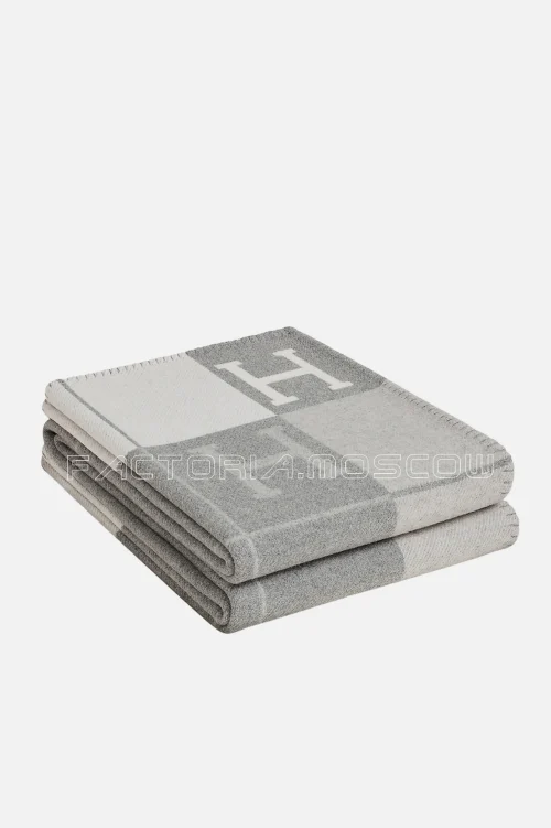 Hermes Avalon III Signature H Gris Clair and Ecru Throw Blanket