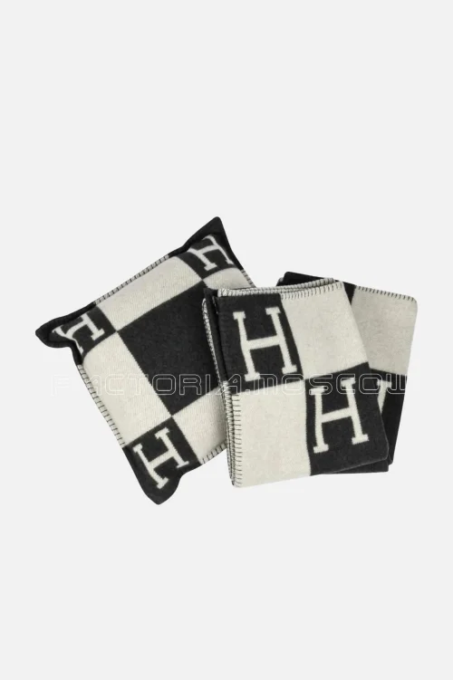 Hermes Blanket Avalon I Signature H Ecru and Gris Fonce Throw Blanket